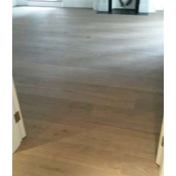 Installing Mid-range Oak Wood to Living Areas