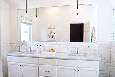 Example of a trendy bathroom design in Columbus