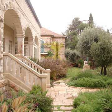 Residence and Family Charitable Foundation