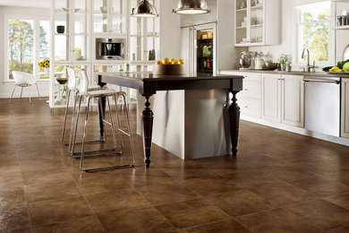 Kitchen - traditional kitchen idea in San Francisco