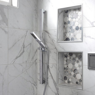 Bäder mit Marmorboden und Schiebetür-Duschabtrennung Ideen, Design