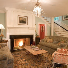 MODERNIZE A COLONIAL STYLE