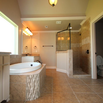 417 River Bank Lane Granbury, Texas