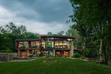Large contemporary two-story metal exterior home idea in Philadelphia