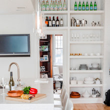 lake house kitchen