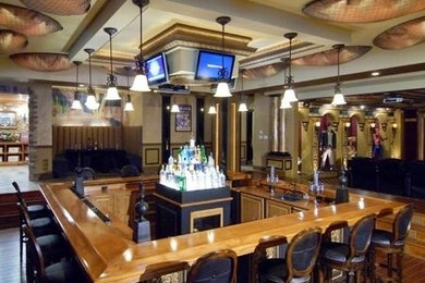 Example of a trendy basement design in Cincinnati