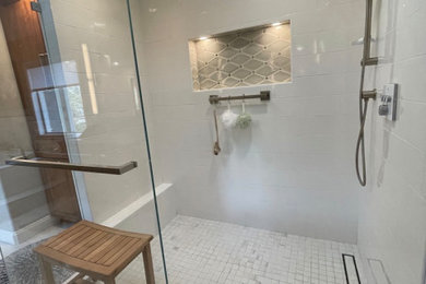 Transitional bathroom photo in San Francisco