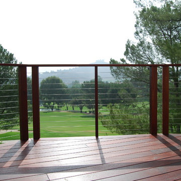 Calabasas Mangaris and cable railing deck