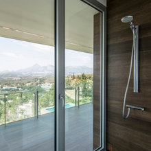 OUTDOOR SHOWER
