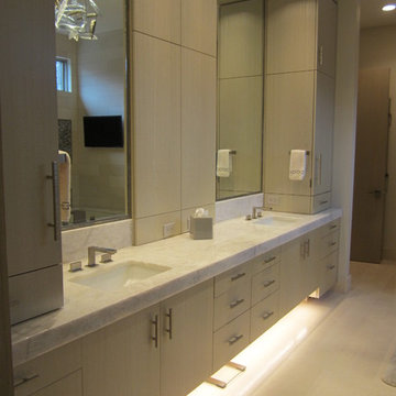Master vanity with creative storage space