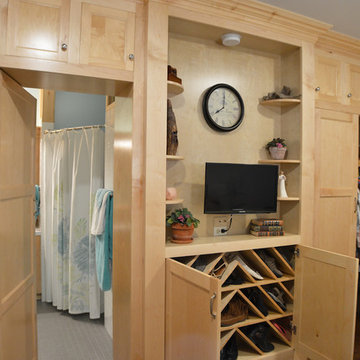 Small Spaces: Built-in Bedroom & Bathroom Suite