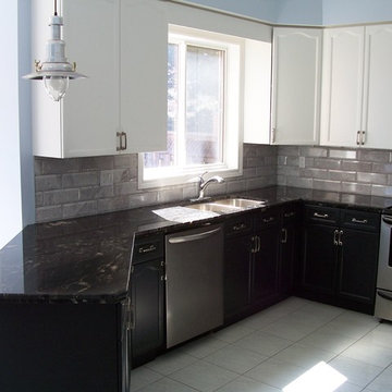 Two-Toned Kitchen Recolour