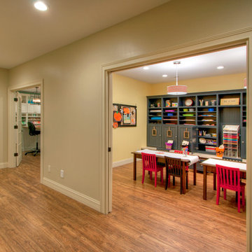 Gift Wrapping & Kids' Craft Studios
