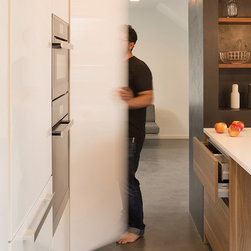 LEICHT CABINETS - Kitchen Cabinetry
