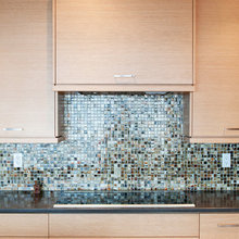 Kitchen cabinet