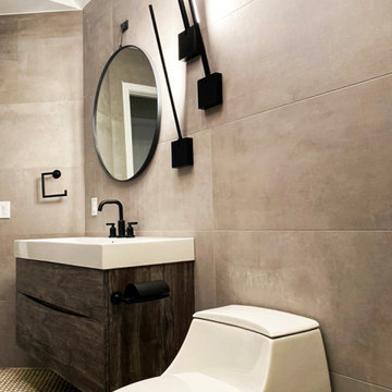 Redefining Space in a Compact Modern Bathroom