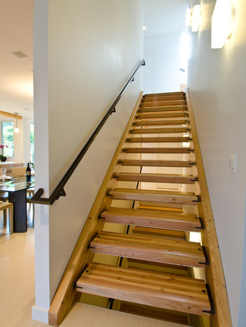 Stringers for stairs