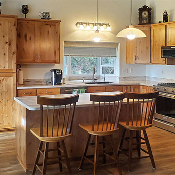 Rustic Alder Kitchen with Natural Finish