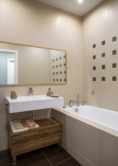 Современный Ванная комната by Архитектурное бюро «Берлога»