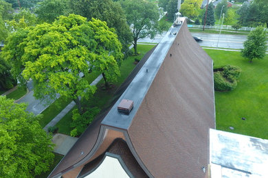 Inspiration for a timeless exterior home remodel in Chicago