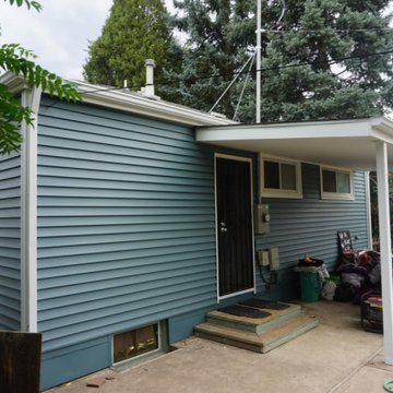 Quest Vinyl siding in Portsmouth Blue