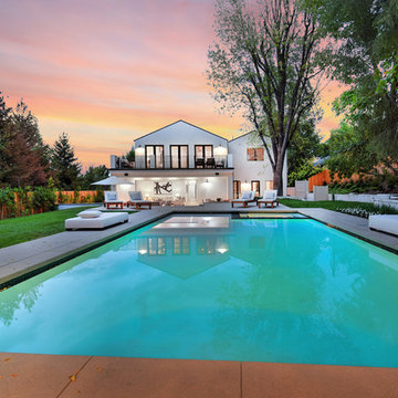 FARMHOUSE IN ENCINO