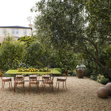Dining alfresco