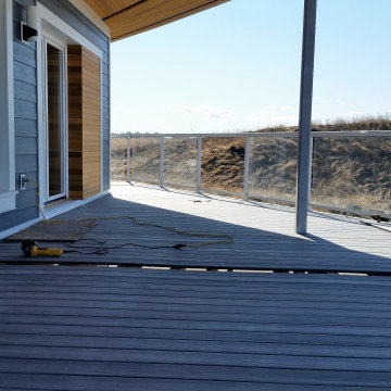 Wrap-Around Raised Deck