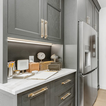 Kitchen Confidential Grey