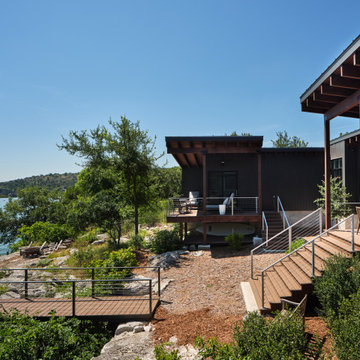 Midcentury Modern Lake House Kingsland