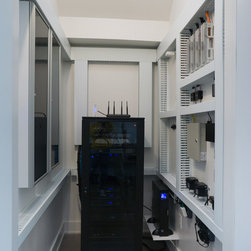 Highland - Home Electronics