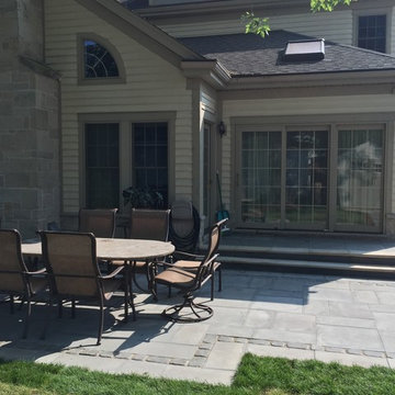 Duck Grey Patio with Cobblestone Accent
