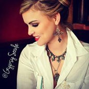 Carly Nicole's photo