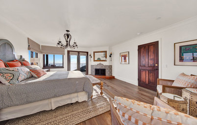 Houzz Tour: Spanish Revival Style Gets a Boost at the Beach