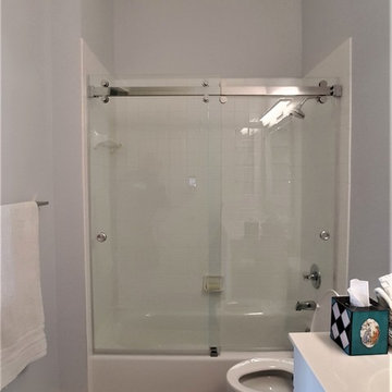 Contempa Bypass Shower Door