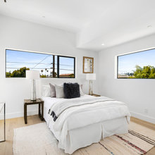like the simplicity of floors, molding and similar windows