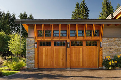 Example of a mountain style carport design in Seattle