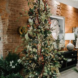 Holiday Decorations - Holiday Decorations