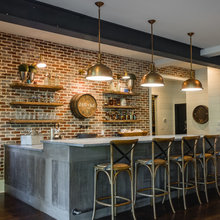 Sunroom / Bar