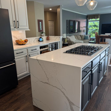 Function Meets Style: A Kitchen Designed for Living & Entertaining