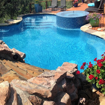 Custom Pools & Living Areas