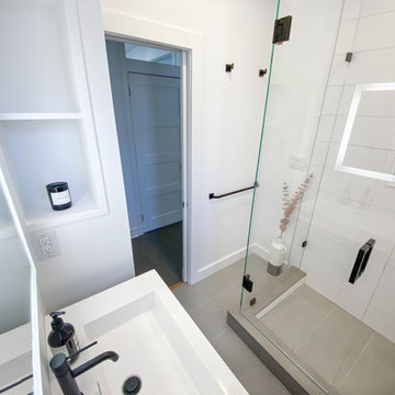 Sussex Ave. Annex Bathrooms - Toronto