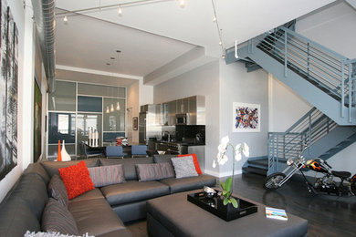Inspiration for a contemporary home design remodel in Los Angeles
