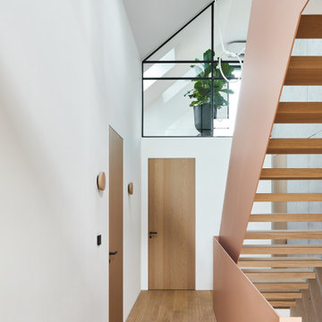 Flur mit Treppenaufgang