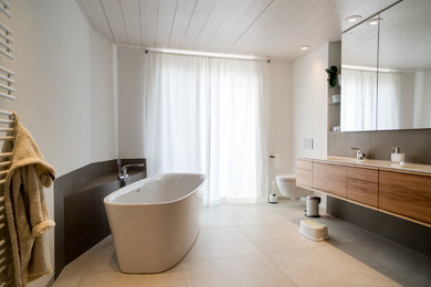 Modernes Badezimmer in Sonstige