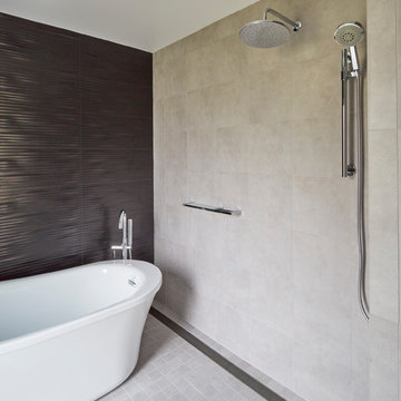 Contemporary Bathroom in Northbrook