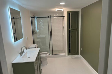 Example of a bathroom design in Kansas City