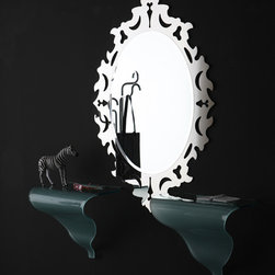 Madame Mirror - Products