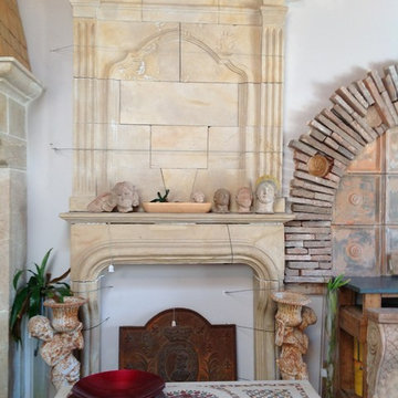 FIREPLACE - TRUMEAU in Limestone