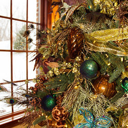 An Elegant Traditional Christmas - Christmas Decorations